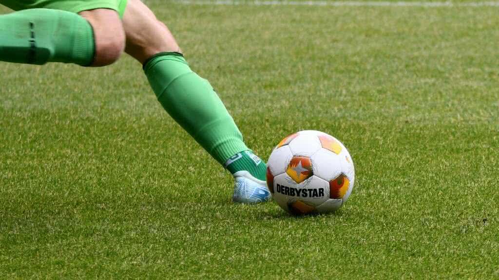 Feature Schuss Abstoß